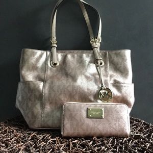 Rose gold Michael Kors bag & wallet